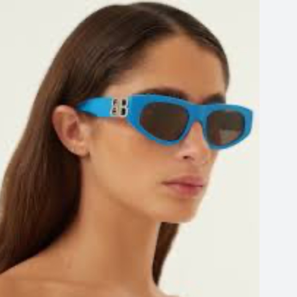 Excluded Balenciaga Sunglasses, New 325 - Picture 7 of 9
